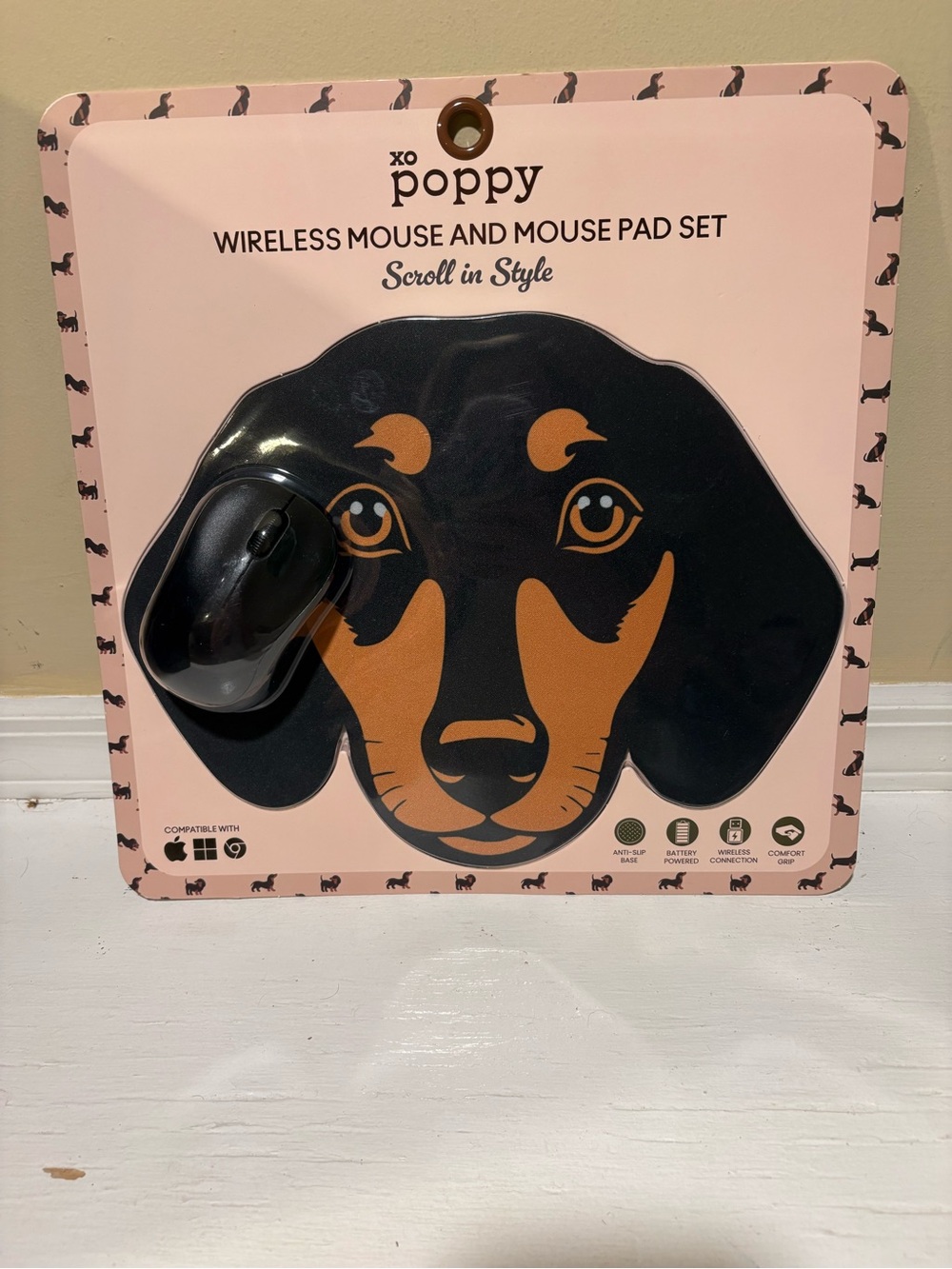 Wireless Mouse and dachshund Mouse Pad Set